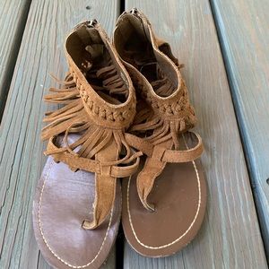 Minnetonka Boho Fringe Sandals